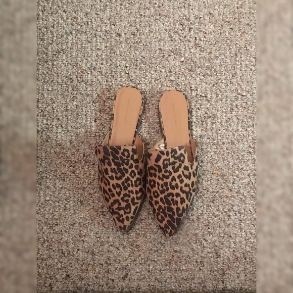 Banana republic Animal print mule - Picture 3 of 4